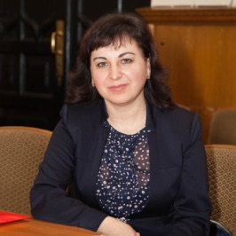 Оксана Резван - Доктор педагогічних наук, <br>13.00.04 - теорія та методика <br>професійної освіти, <br>професор